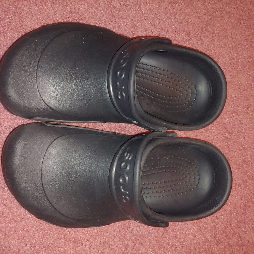 Black.Crocs